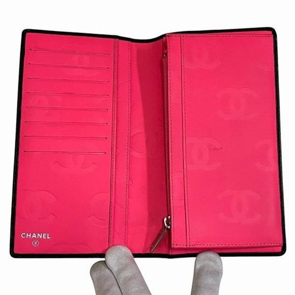 CHANEL Black Wallet - Picture 3 of 9